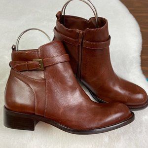 Crossing Pointe Dartmouth Made‎ in Brazil Leather Boots, size 7